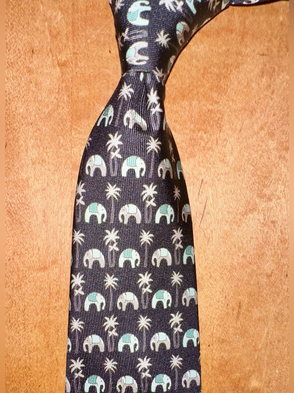 Jim Thompson tie necktie elephant pachyderm like new